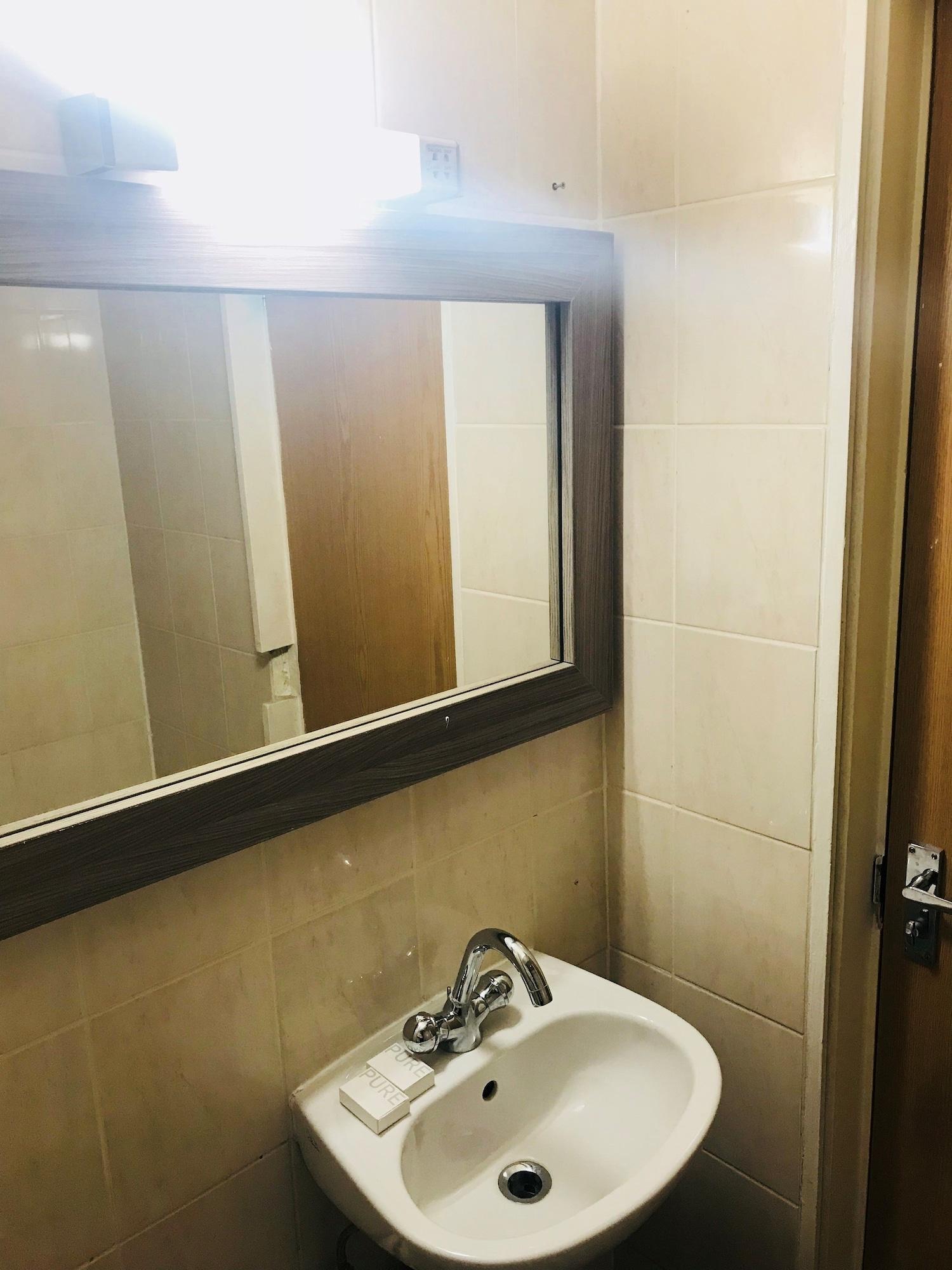 Hotel Lily London Luaran gambar